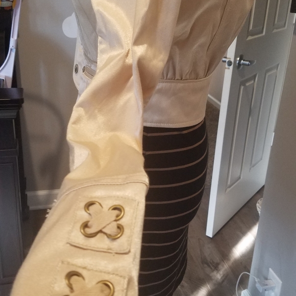 Jacket - Picture 4 of 4